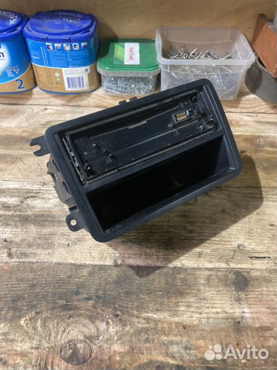 Корпус магнитолы с VW Caravella