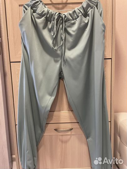 Брючный костюм