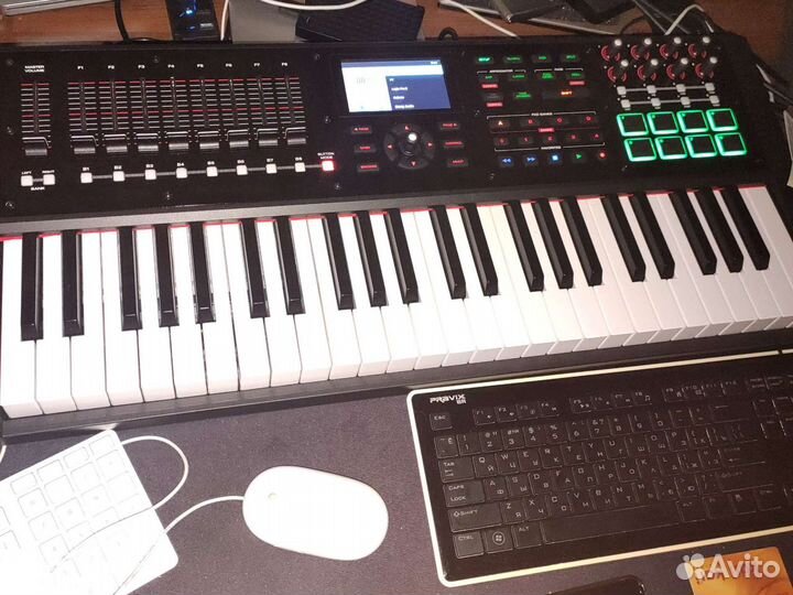 M audio ctrl 49 миди клавиатура