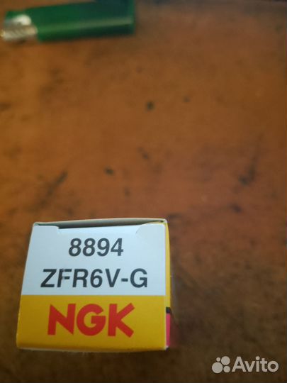 Свечи зажигания NGK ZFR6V-G 8894