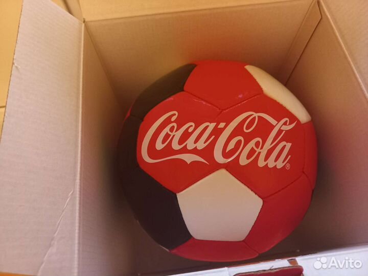 Футбольный мяч кока кола 2018