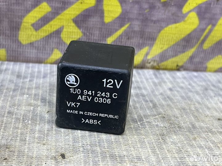 Реле освещения Skoda Octavia A4 Октавия