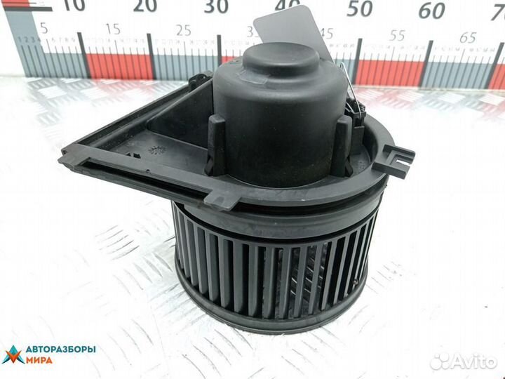 Моторчик печки Volkswagen Golf 4 2001 1J1819021C
