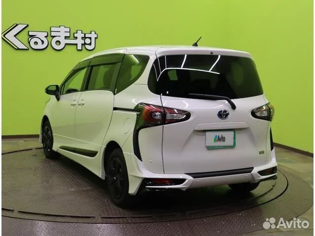 Toyota Sienta 1.5 CVT, 2020, 10 000 км