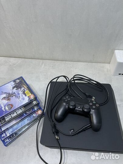 Sony PS4 slim 1tb