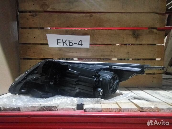 Фара правая Kia Rio 3 QB 2011-2017