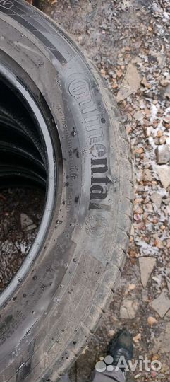Continental ComTracWinterViking 1 255/55 R19