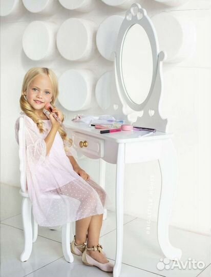 Туалетный столик детский косметический трюмо