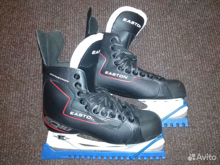 Коньки хоккейные