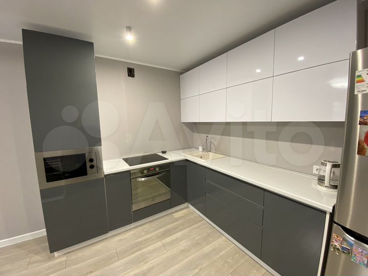 2-к. квартира, 59 м², 2/6 эт.