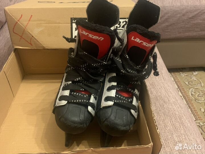 Коньки хоккейные Larsen 32 размер