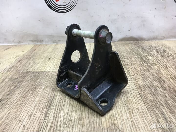 Кронштейн опоры двигателя Toyota Corolla Fielder X рестайлинг (2008—2013)