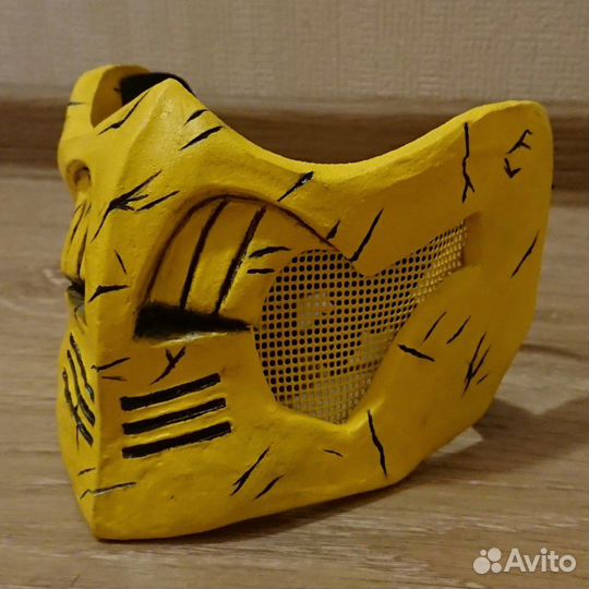 Бутафор, декоратор, косплей-мастер