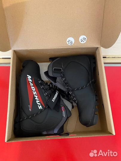 Лыжы Nordway 185 см рост с палками и ботинками