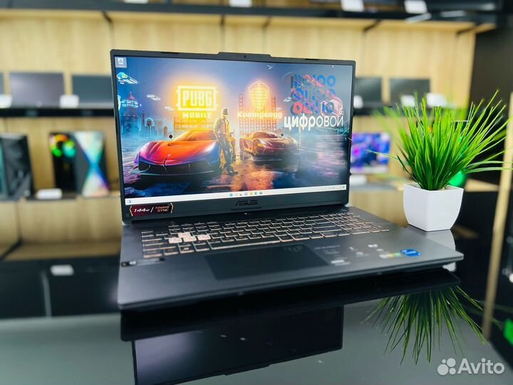 Игровой ноутбук Asus 17