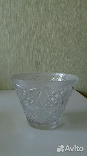 Хрустальная ваза