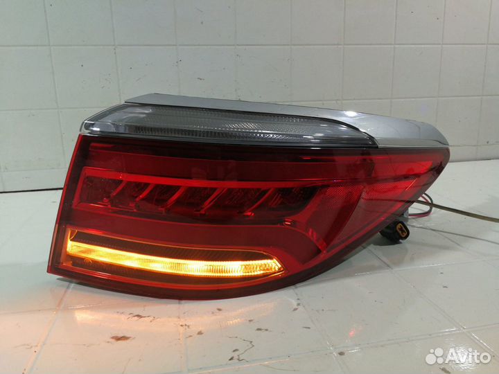 Фонарь внешний LED задний правый Kia Quoris