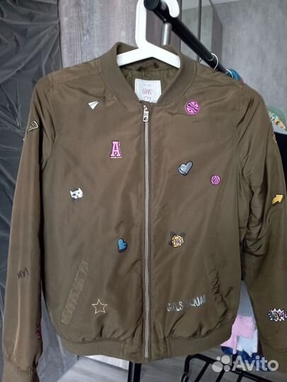 Бомбер р. 152