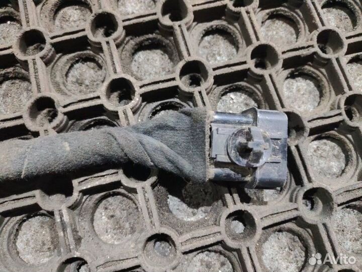 Проводка супорта задняя правая Genesis G70 седан