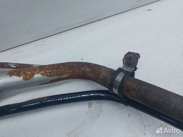 Форд фокус 1. Заливная горловина. Хэтчбек седан