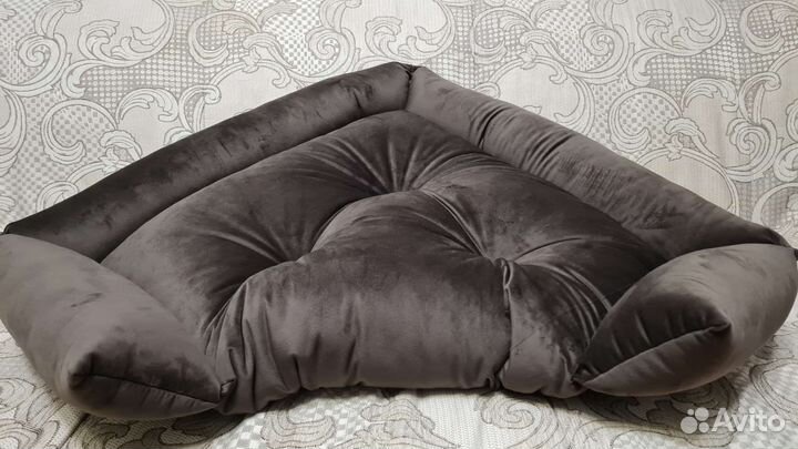 Лежанки для собак