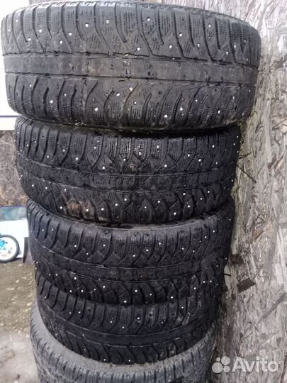 Bridgestone Ice Cruiser 7000 205/55 R16 30