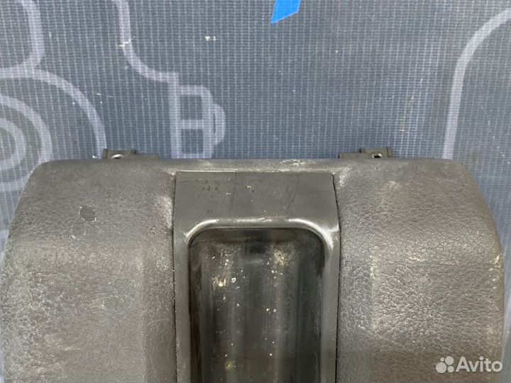Подлокотник Bmw 528I E39 M52B28 1997