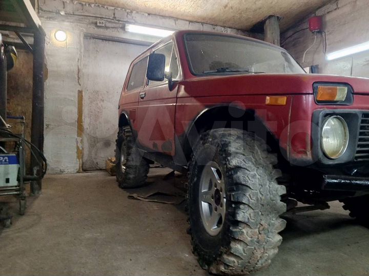 Гараж, > 30 м²