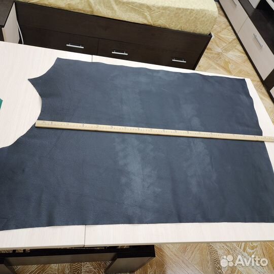 Полушкура черной кожи крс 1-1.2 мм, 63 кв.дм