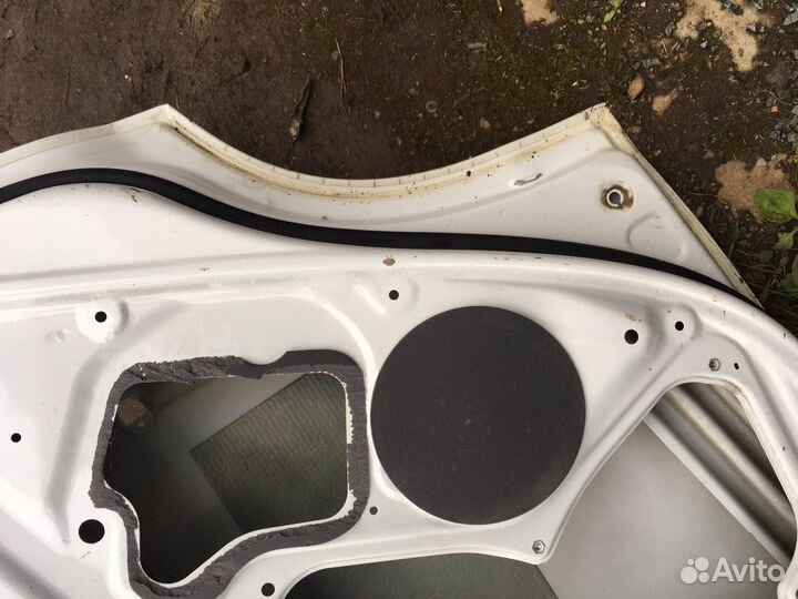 Skoda Yeti задняя правая дверь