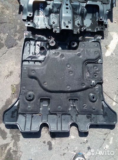 Toyota land cruiser 200 защита двигателя (картера)