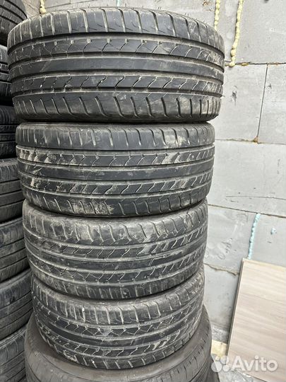 Maxtrek Maximus M1 215/40 R17 87W