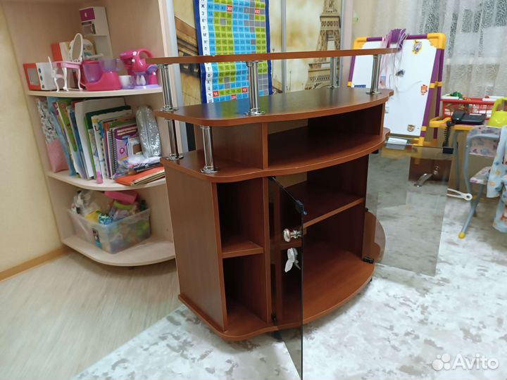 Тумба под телевизор