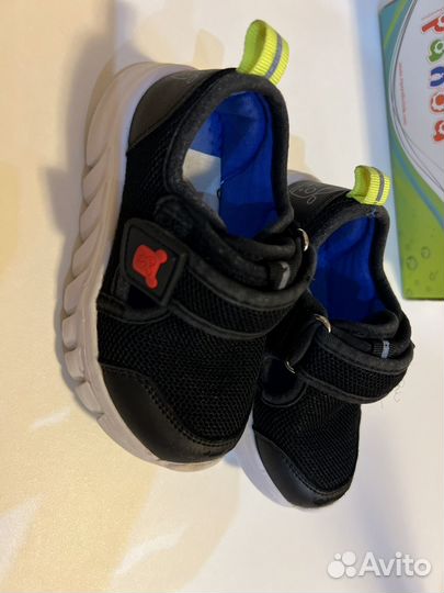 Кроссовки tombi