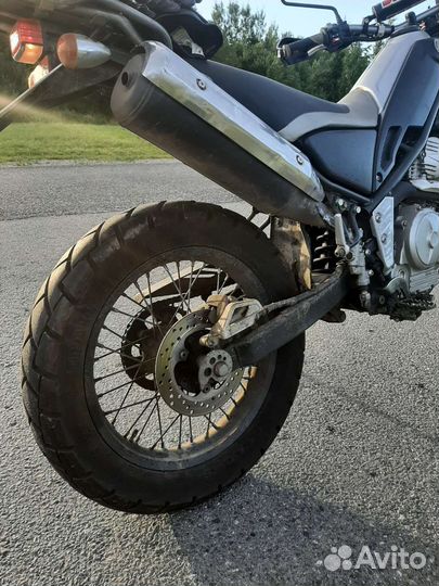 Yamaha XG250 Tricker