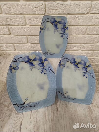 Набор тарелок