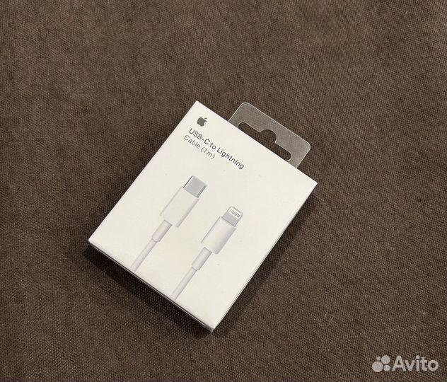 Apple Lightning USB - C Зарядный кабель на iPhone
