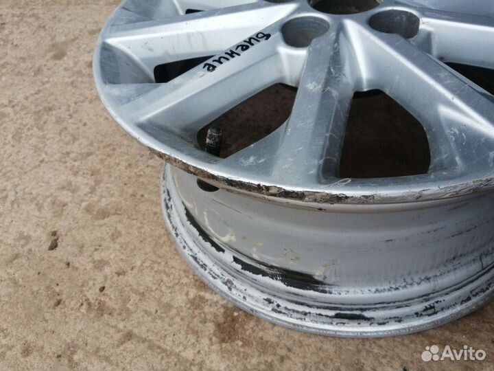 Диск литой оригинальный Toyota Camry 50, 55