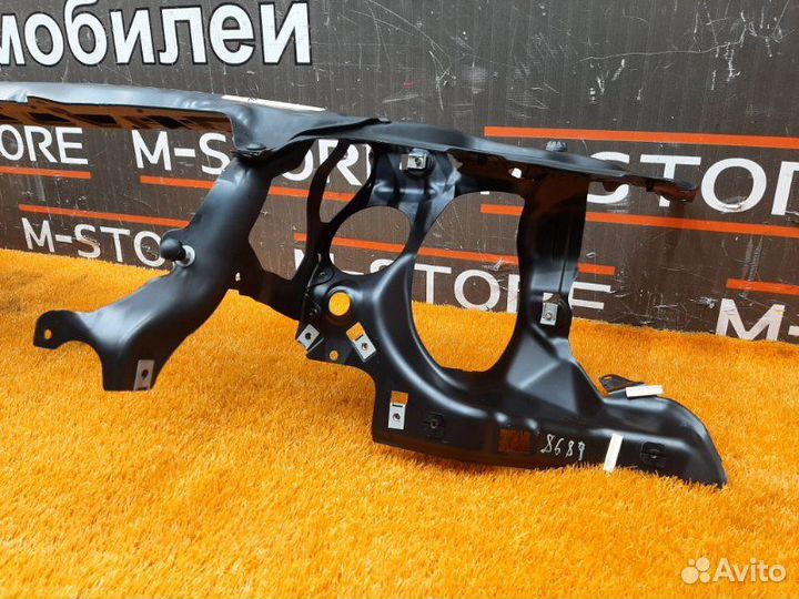 Рамка радиатора Bmw 7-Series E66/65 N62B48B 2007