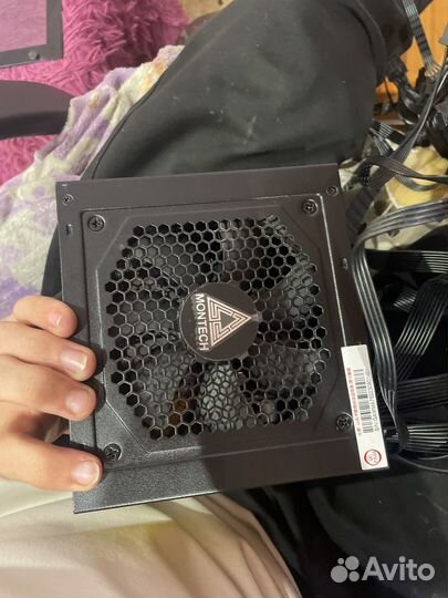 Блок питания Montech Gamma 2 750W