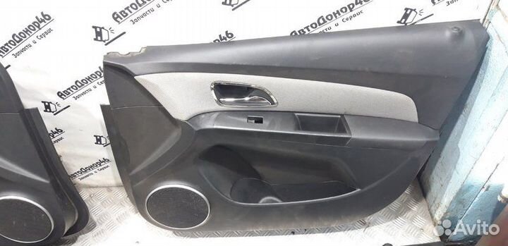 Комплект обшивок дверей Chevrolet Cruze J300