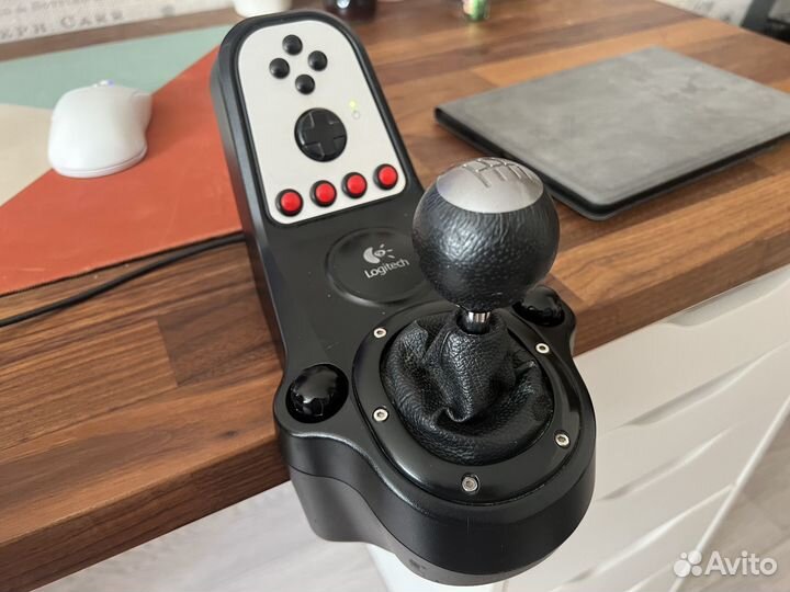 Игровой руль logitech g27