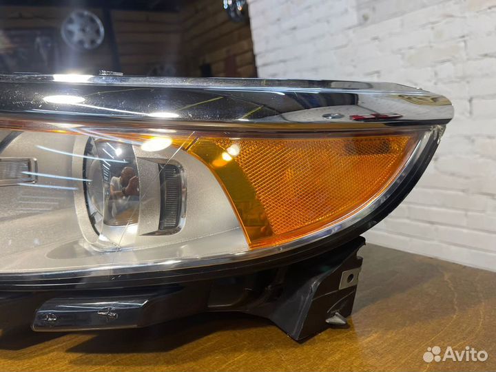 Фара Ford edge