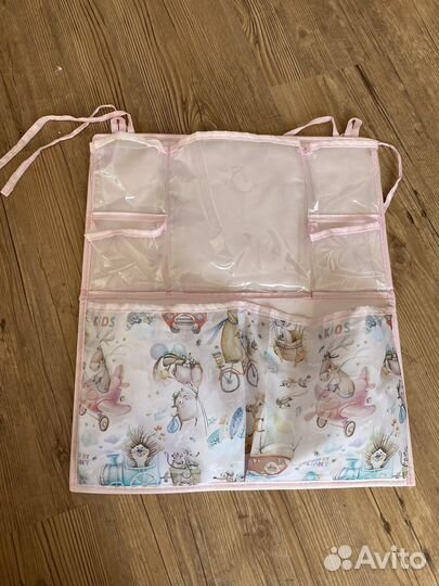 Органайзер на кроватку