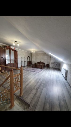 2-к. квартира, 85 м², 3/3 эт.