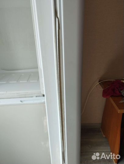 Холодильник zanussi