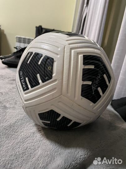 Футбольный мяч профессиональный nike