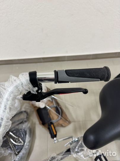 Большой трехколесный велосипед