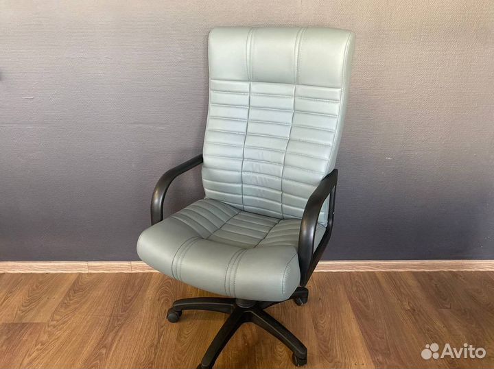 Офисное кресло от производителя