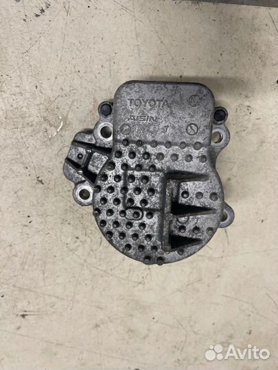 Помпа Toyota Prius ZVW30 2ZR-FXE